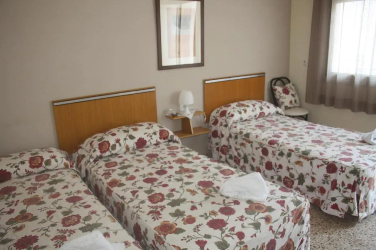 Hostal Torre Mar Salou 3*,  Spain